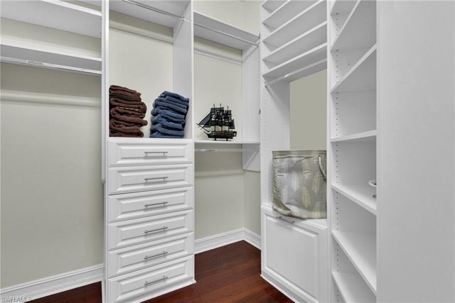 7461 Moorgate Point WAY, Naples, FL 34113