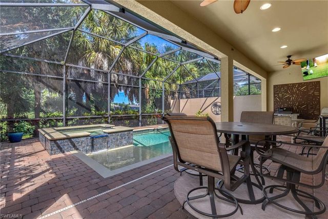 7461 Moorgate Point WAY, Naples, FL 34113