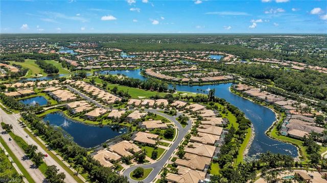 7461 Moorgate Point WAY, Naples, FL 34113