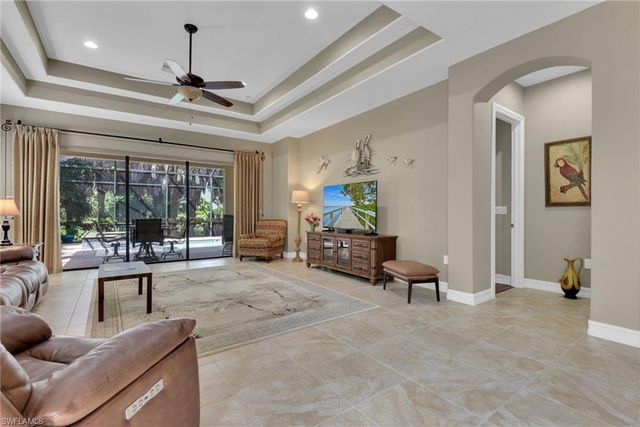 7461 Moorgate Point WAY, Naples, FL 34113
