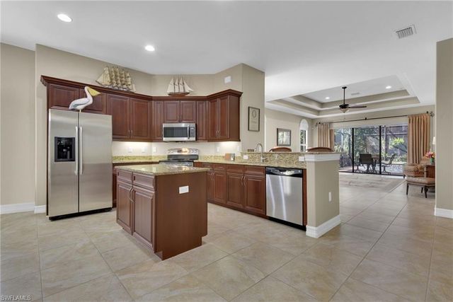 7461 Moorgate Point WAY, Naples, FL 34113