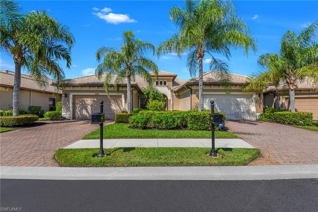 7461 Moorgate Point WAY, Naples, FL 34113