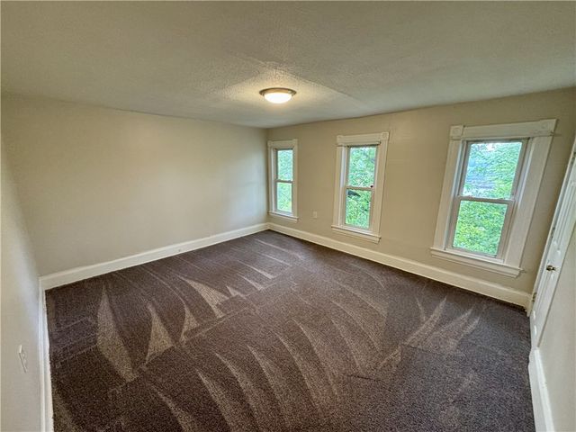411 5th Ave, Freedom, PA 15042