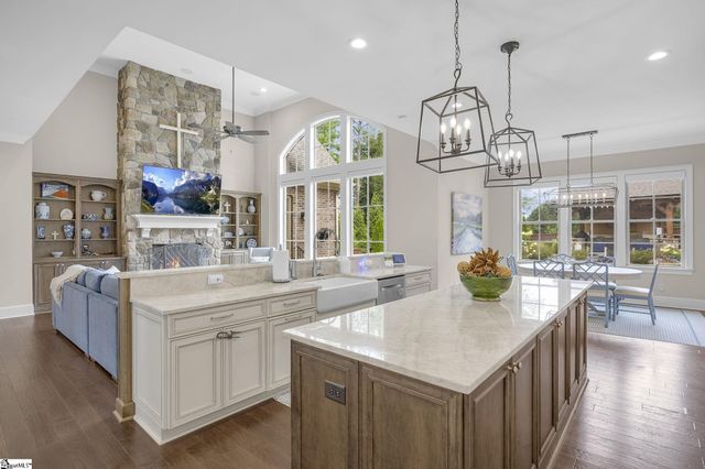 20 Parkins Oak Court, Greenville, SC 29607