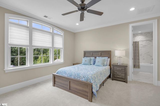 20 Parkins Oak Court, Greenville, SC 29607