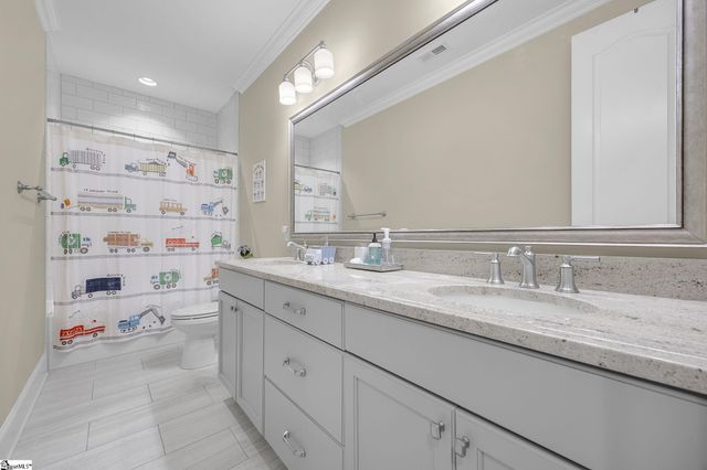 20 Parkins Oak Court, Greenville, SC 29607