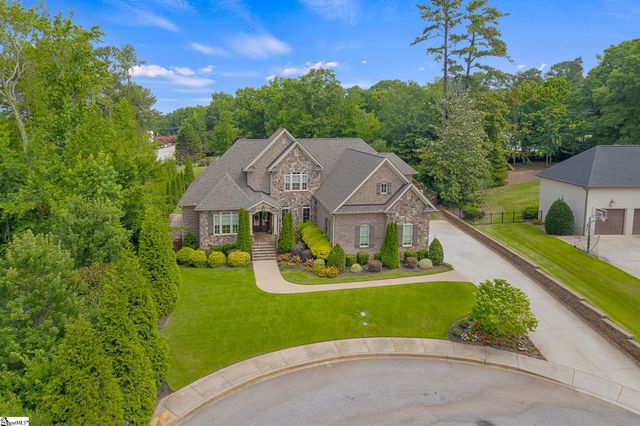 20 Parkins Oak Court, Greenville, SC 29607