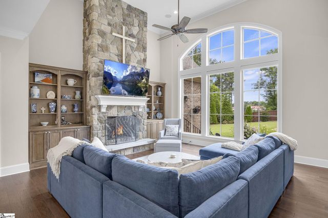 20 Parkins Oak Court, Greenville, SC 29607