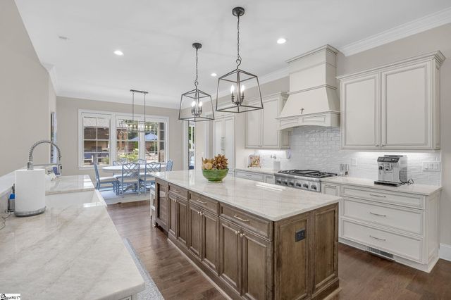 20 Parkins Oak Court, Greenville, SC 29607