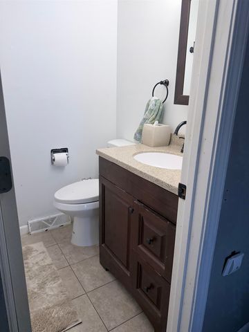 302 W Grand Avenue, Mount Pleasant, MI 48858