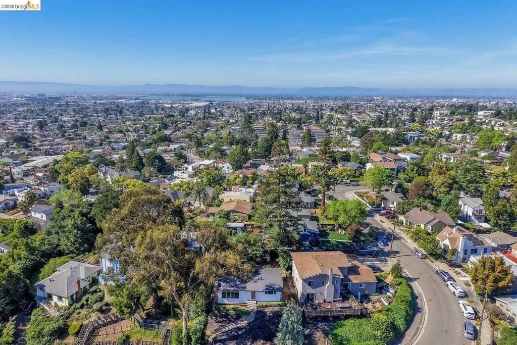 Image 32 of property listing at 3409 Wyman ST, Oakland, CA 94619