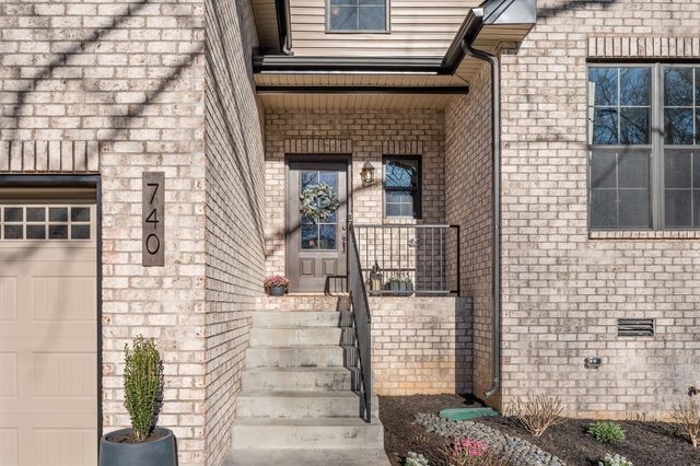740 Beech Dr, Clarksville, TN 37040