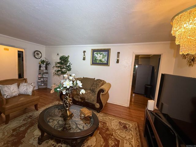 1300 W 43rd Street, North Little Rock, AR 72118