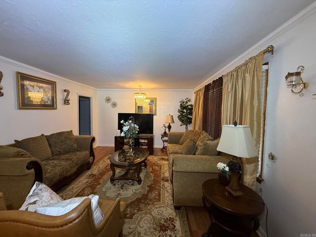 1300 W 43rd Street, North Little Rock, AR 72118