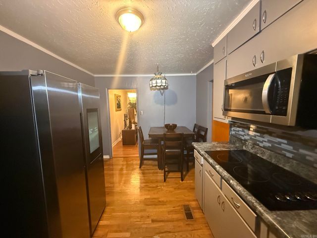 1300 W 43rd Street, North Little Rock, AR 72118