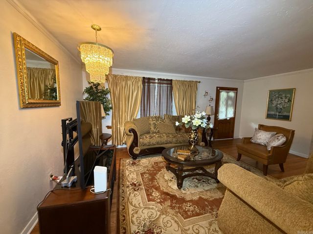 1300 W 43rd Street, North Little Rock, AR 72118