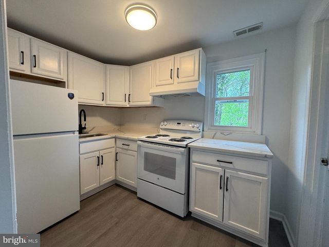 241 & 243 CAMBRIDGE ST, Fredericksburg, VA 22405