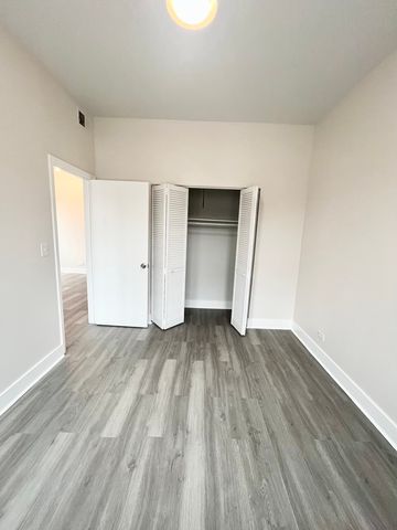 2258 S Sacramento Avenue 2B, Chicago, IL 60623