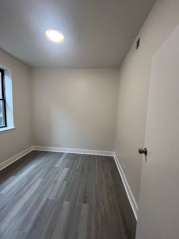 2258 S Sacramento Avenue 2B, Chicago, IL 60623