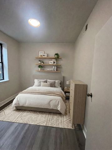 2258 S Sacramento Avenue 2B, Chicago, IL 60623