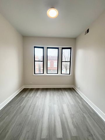 2258 S Sacramento Avenue 2B, Chicago, IL 60623
