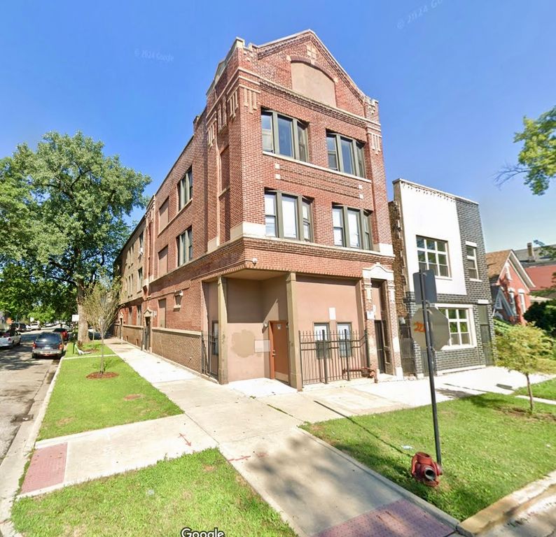 2258 S Sacramento Avenue 2B, Chicago, IL 60623