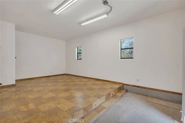 357 Vine Street, Glendale, CA 91204