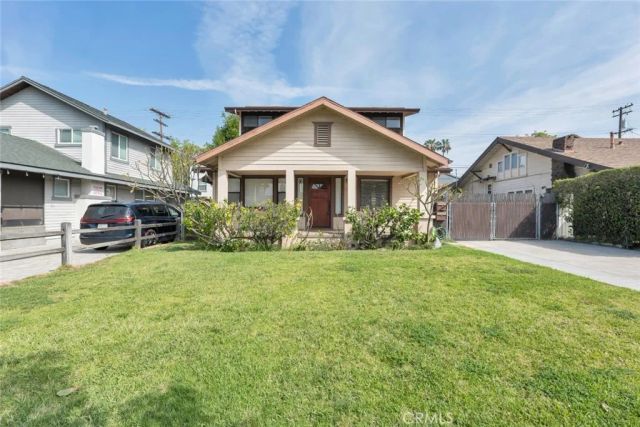357 Vine Street, Glendale, CA 91204