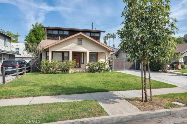 357 Vine Street, Glendale, CA 91204