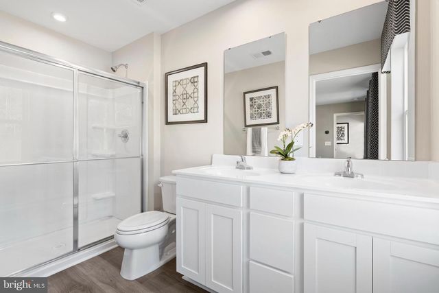 1752C MUTUAL DR, Inwood, WV 25428