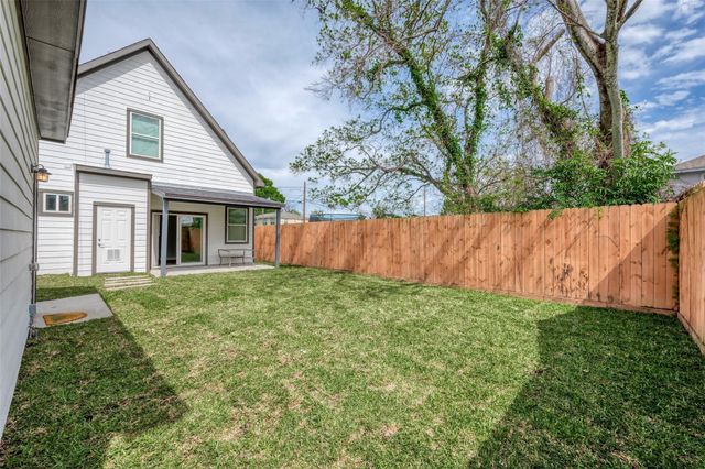 3612 Anita, Houston, TX 77004