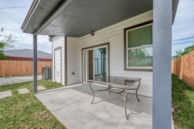 3612 Anita, Houston, TX 77004