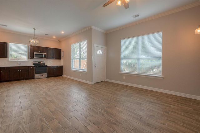 3612 Anita, Houston, TX 77004