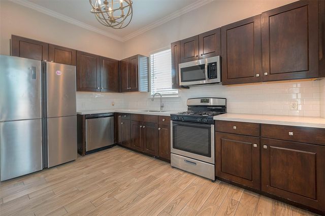 3612 Anita, Houston, TX 77004