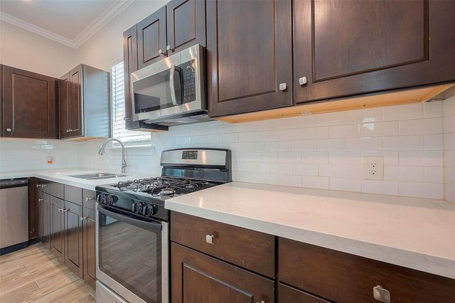 3612 Anita, Houston, TX 77004