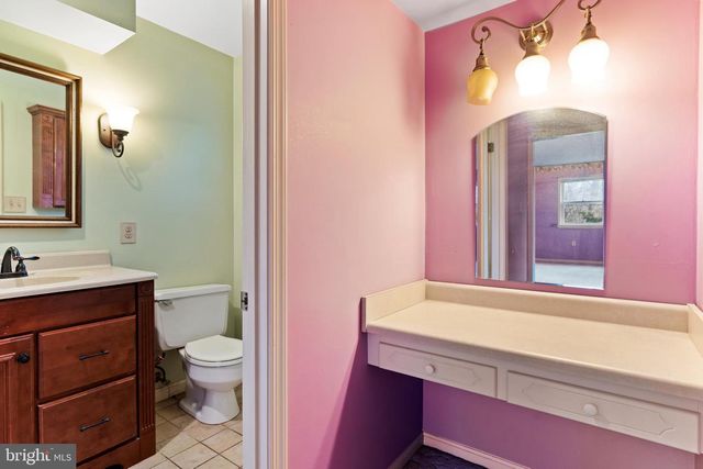 11 PINE TREE DR, New Cumberland, PA 17070