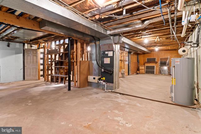 11 PINE TREE DR, New Cumberland, PA 17070