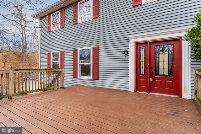 11 PINE TREE DR, New Cumberland, PA 17070