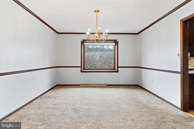 11 PINE TREE DR, New Cumberland, PA 17070