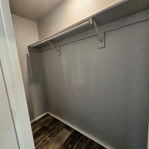 2826 Alaska Avenue, Dallas, TX 75216