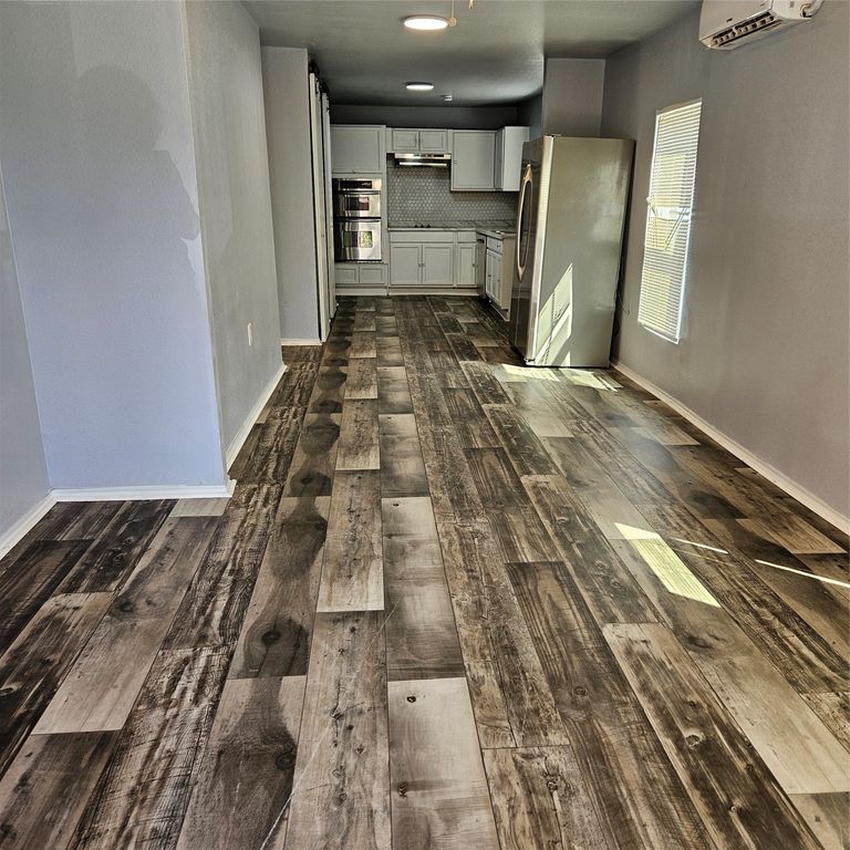 2826 Alaska Avenue, Dallas, TX 75216
