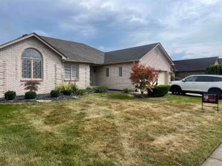 50262 Barrett Drive, Macomb Twp, MI 48044
