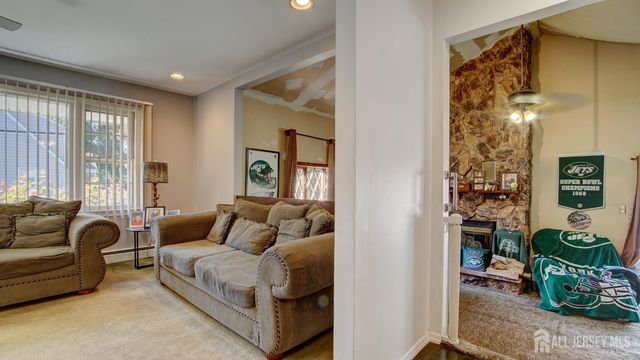1 Jackson Avenue, Sayreville, NJ 08859