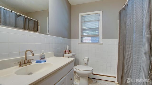 1 Jackson Avenue, Sayreville, NJ 08859