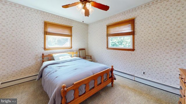 903 FAIRVIEW AVE, Bristol, PA 19007