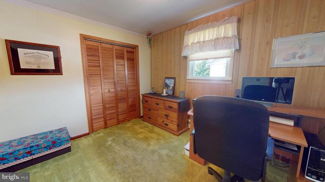 903 FAIRVIEW AVE, Bristol, PA 19007