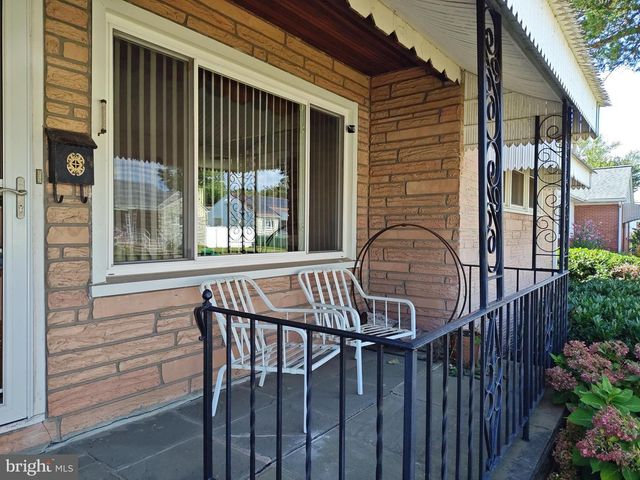 903 FAIRVIEW AVE, Bristol, PA 19007