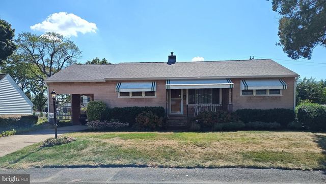 903 FAIRVIEW AVE, Bristol, PA 19007