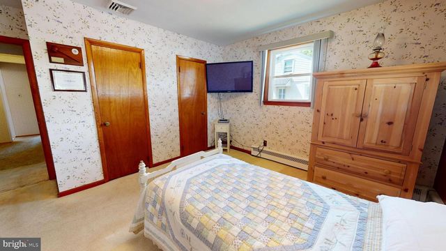 903 FAIRVIEW AVE, Bristol, PA 19007