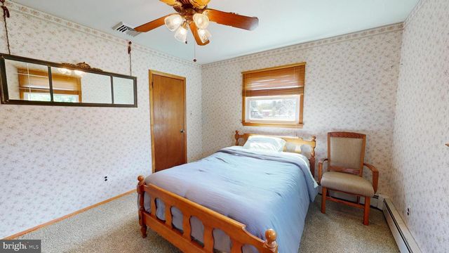 903 FAIRVIEW AVE, Bristol, PA 19007